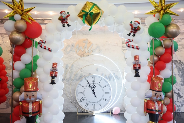 СУТРА ПОЧИЊЕ ПОДЕЛА ВАУЧЕРА ЗА ДЕЧЈЕ ПАКЕТИЋЕ ГРАДА ВРШЦА...